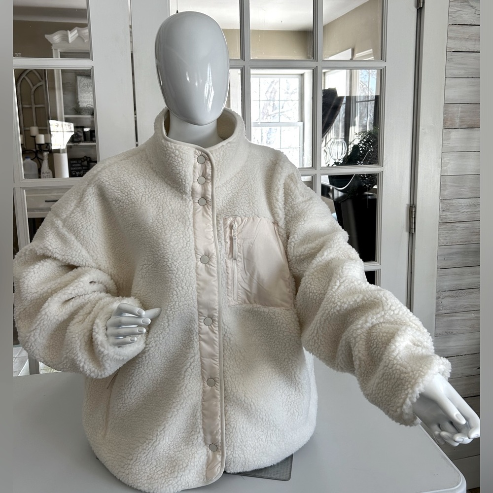 Fabletics Tahoe Teddy Jacket Size XXL/1X